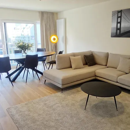 In Near The Nieuwpoort